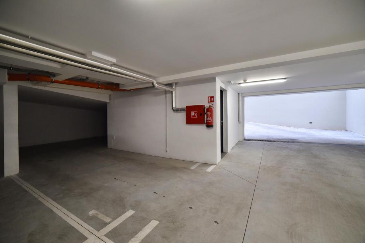 Ophelia Apartment With Parking Zágráb Kültér fotó